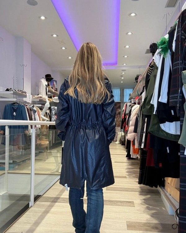 ABRIGO DE MUJER MARINO