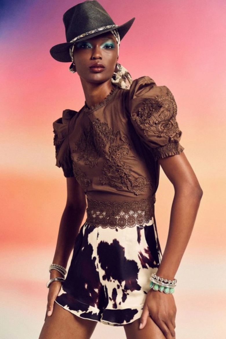 ABRIGO FURRY CON CAPUCHA