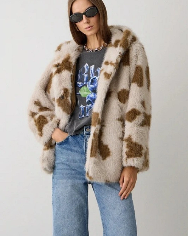 ABRIGO FURRY CON CAPUCHA