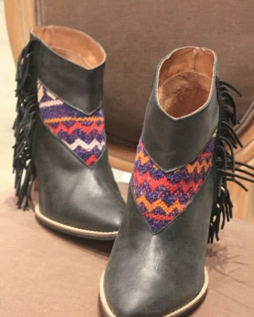 BOTIN CON TACON Y FLECOS Y MOTIVOS ETNICOS
