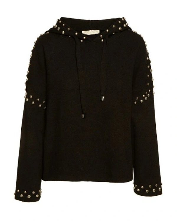 JERSEY CON TACHAS Y CAPUCHA
