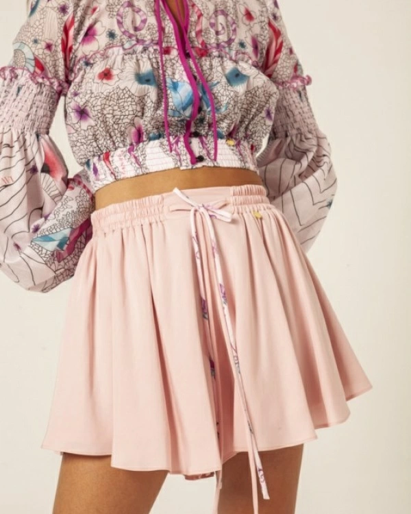 PANTALÓN CORTO FRUNCIDO LILAS