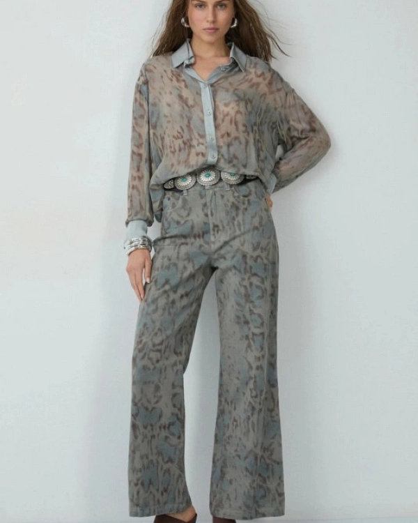 PANTALON MEZCLILLA PIERNA ANCHA ERIKA ESTAMPADO ANIMAL