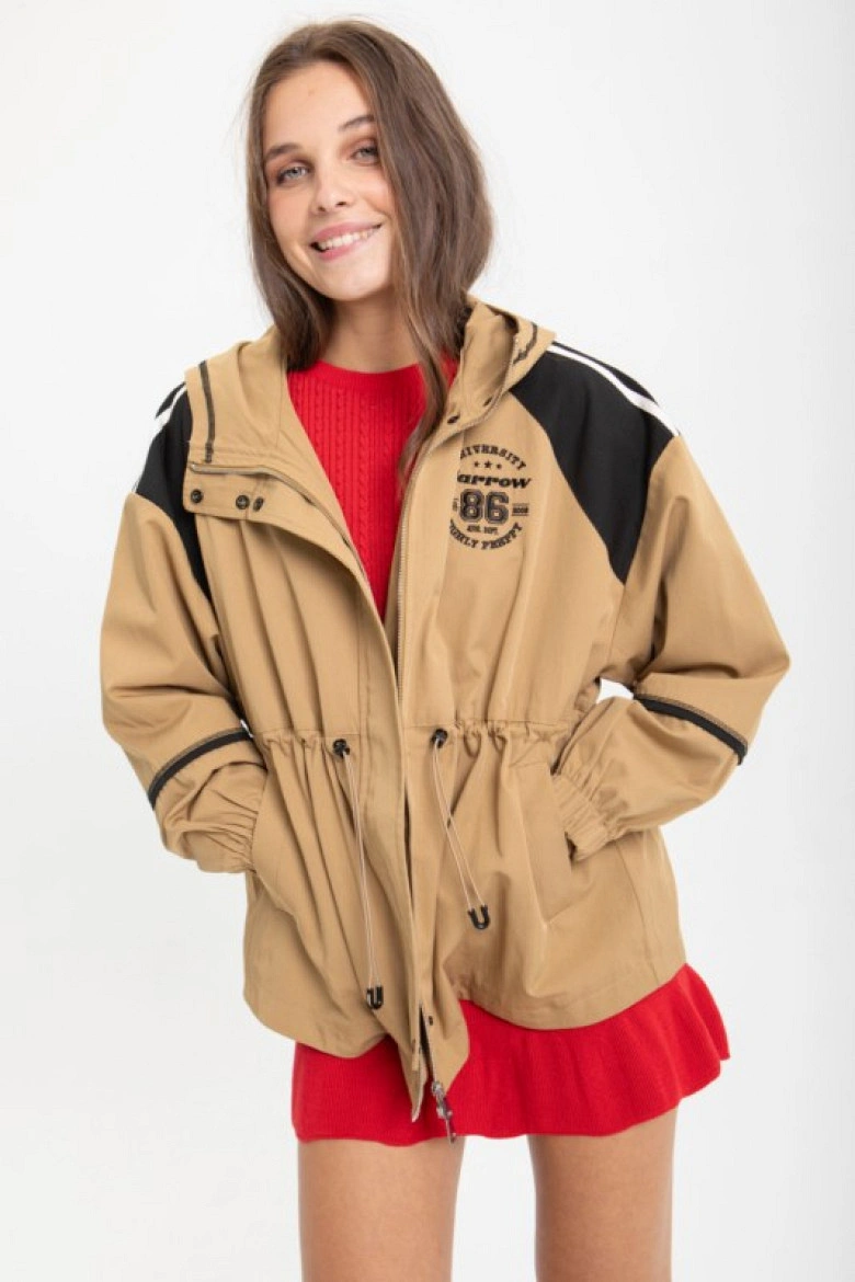 SOBRECAMISA CON CAPUCHA